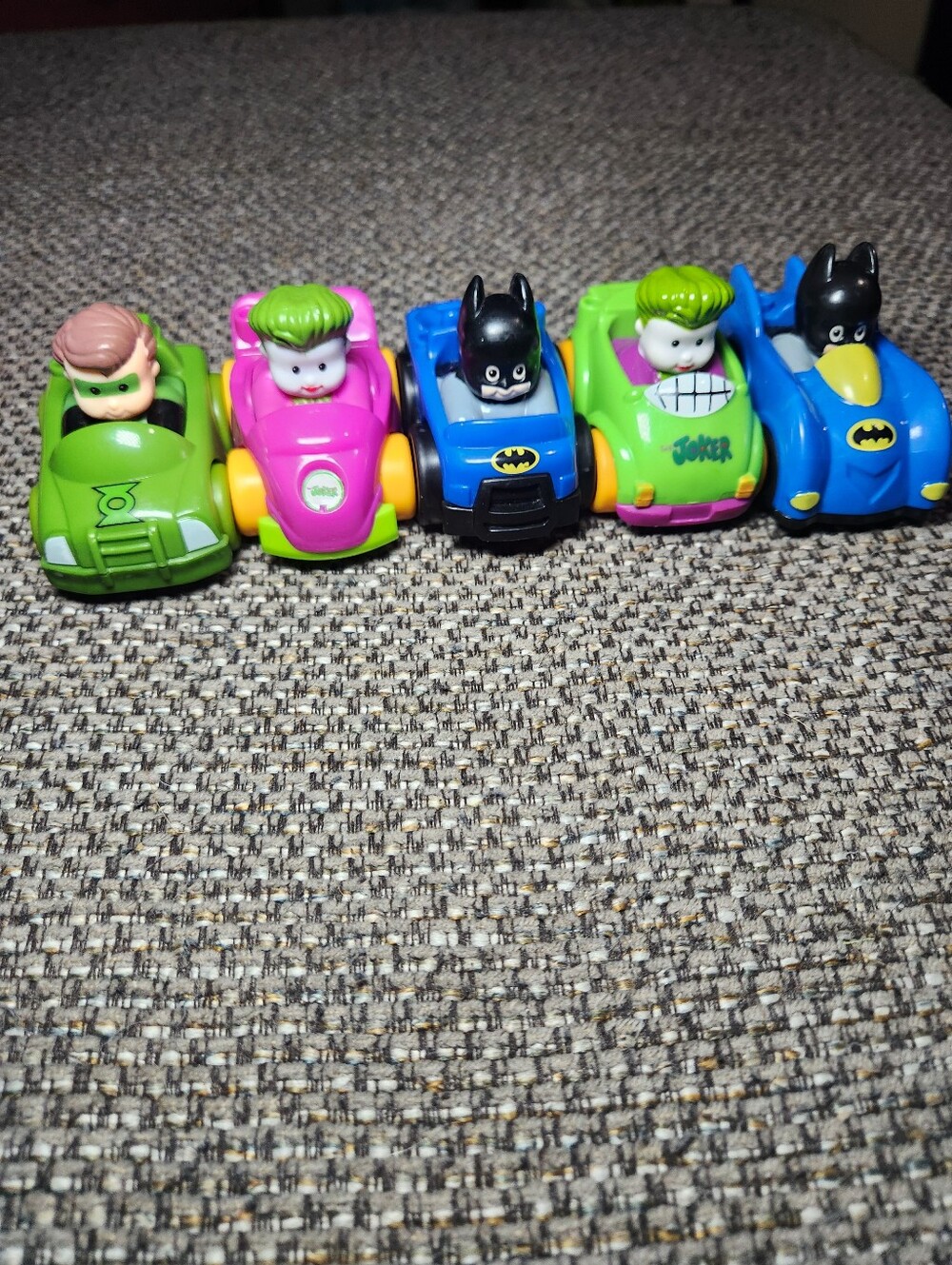 5 DC Little People Wheelies Batman, Joker And Green Lanturn